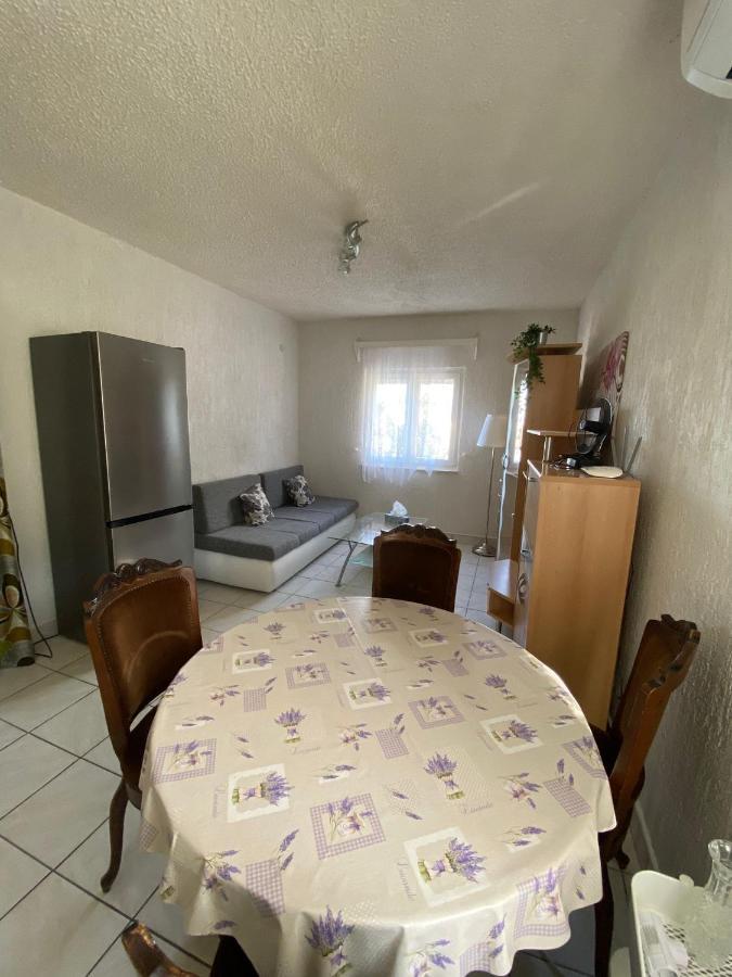 Toni&Megi Apartment Jesenice  Eksteriør billede